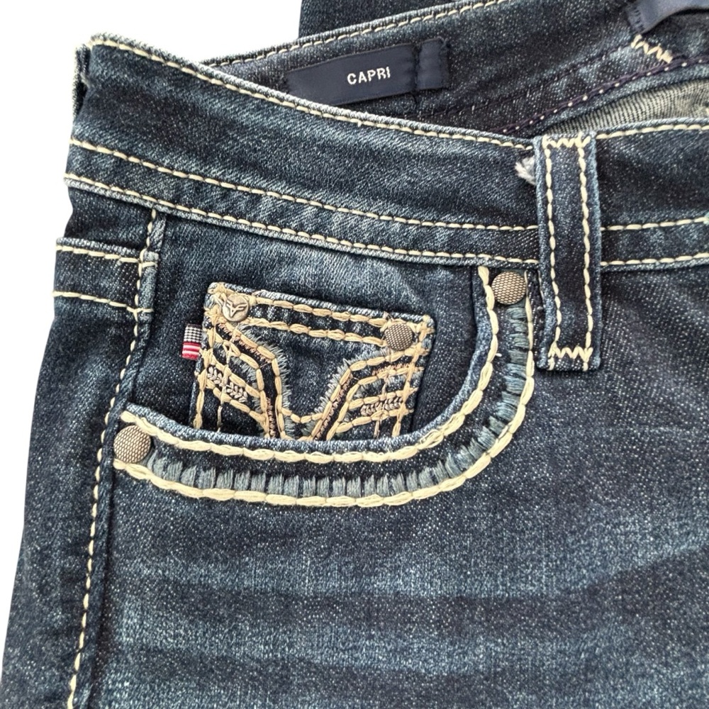 Vigoss Mid Rise Capri - Picture 4 of 9